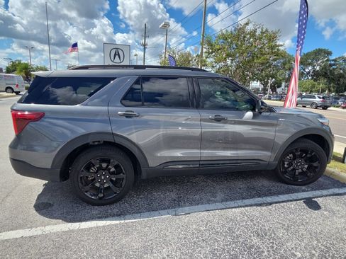 Used 2024 Ford Explorer ST-Line w/ Class IV Trailer Tow Package AWD/4WD image 5