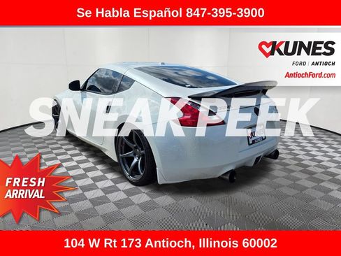 Used 2014 Nissan 370Z Touring RWD image 6