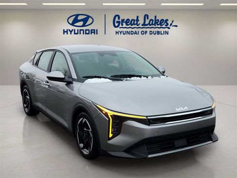 Used 2025 Kia K4 EX image 7