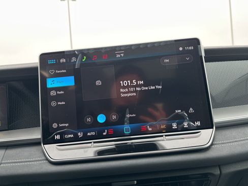 New 2026 Volkswagen Tiguan SE image 52