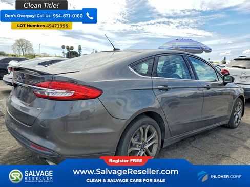 Used 2017 Ford Fusion SE FWD image 4