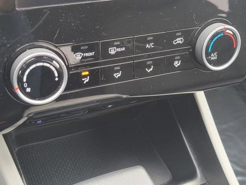 Used 2022 Hyundai Tucson SEL w/ Cargo Package image 16