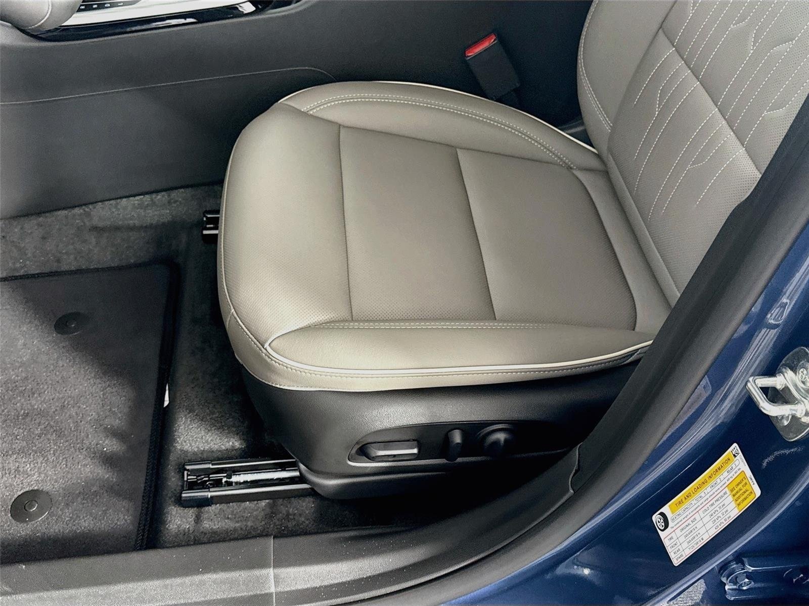 New 2026 Buick Envista Avenir FWD image 21