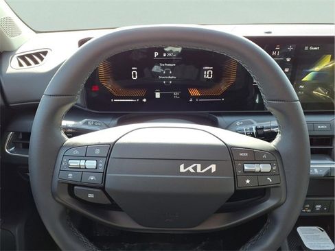 New 2026 Kia K4 EX image 11