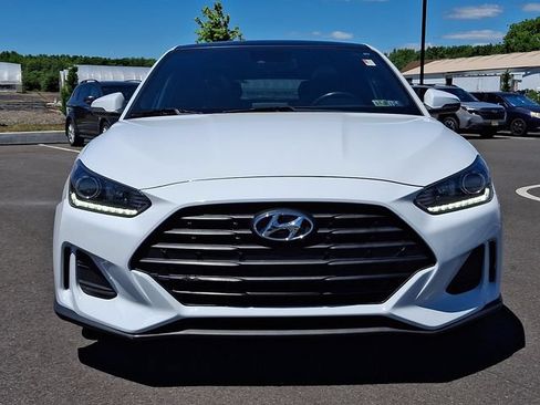 Used 2020 Hyundai Veloster 2.0 Premium FWD image 2