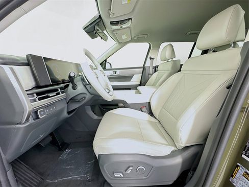 Used 2024 Hyundai Santa Fe SEL image 21