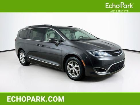Used 2019 Chrysler Pacifica Touring-L Plus w/ Advanced Safetytec Group FWD image 1