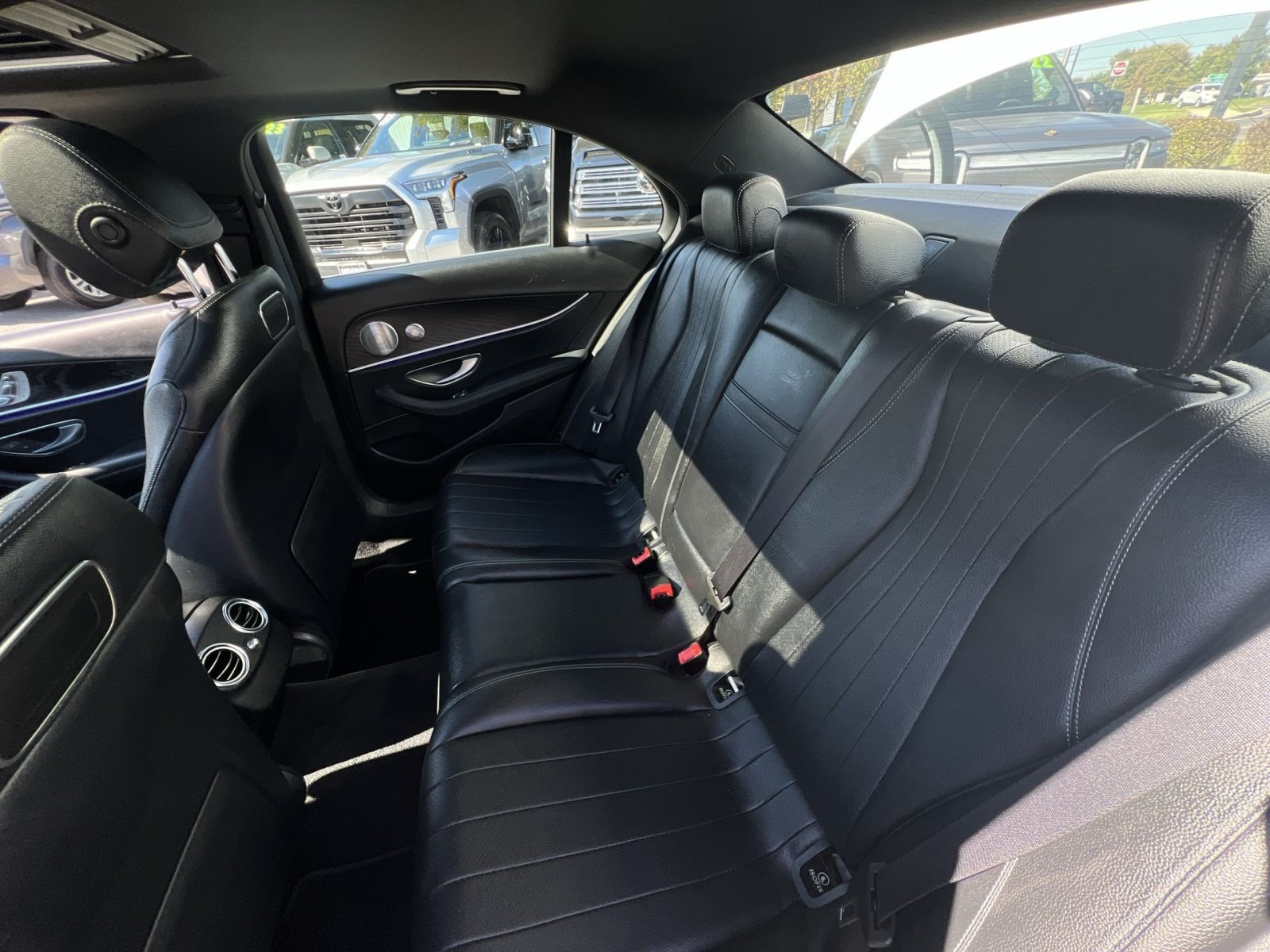 Used 2019 Mercedes-Benz E 450 4MATIC Sedan image 25