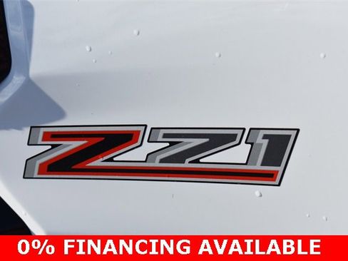 New 2025 Chevrolet Colorado Z71 w/ Midnight Edition image 16