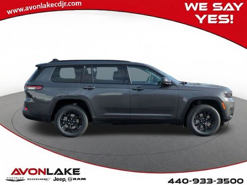 New 2025 Jeep Grand Cherokee L Altitude image 7