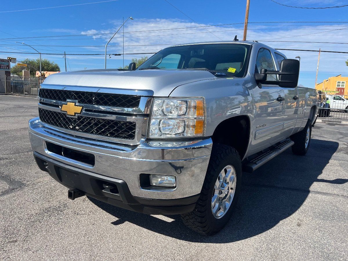 Used 2014 Chevrolet Silverado 3500 LT w/ Interior Plus Package AWD/4WD image 11