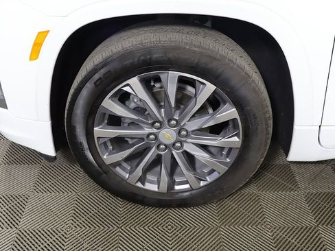 Used 2023 Chevrolet Traverse Premier AWD/4WD image 25