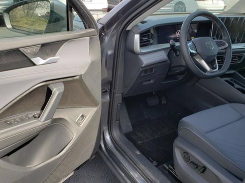 New 2026 Volkswagen Tiguan SE AWD/4WD image 6
