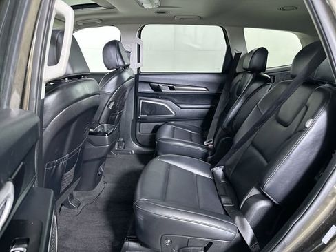 Used 2025 Kia Telluride S AWD/4WD image 26