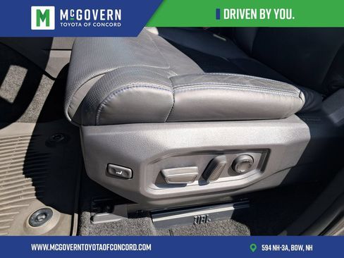 Used 2024 Toyota Tundra Platinum AWD/4WD image 16
