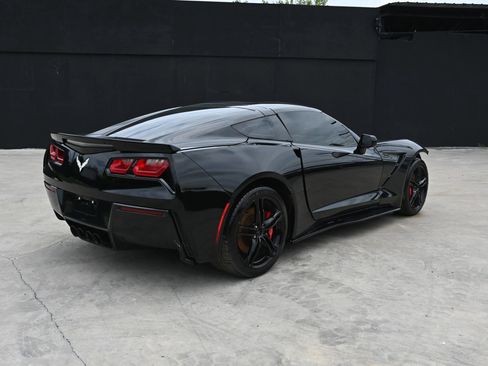 Used 2017 Chevrolet Corvette Stingray Coupe w/ Carbon Flash Badge Package RWD image 5