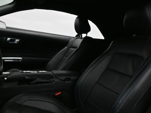 Used 2021 Ford Mustang GT Premium w/ Equipment Group 401A image 14