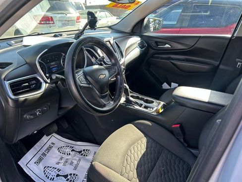 Used 2020 Chevrolet Equinox LT w/ Driver Convenience Package AWD/4WD image 13