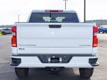 New 2026 Chevrolet Silverado 1500 Custom w/ Turbomax Blackout Package