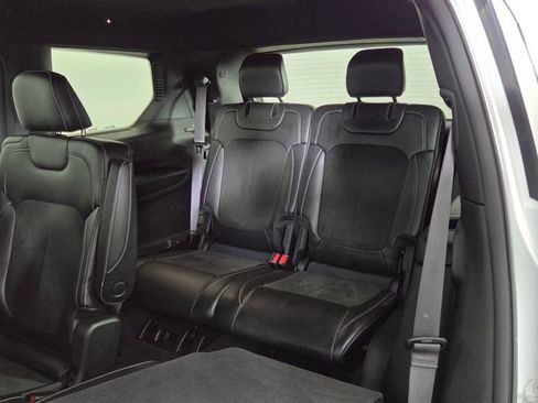 Used 2023 Jeep Grand Cherokee L Altitude image 33