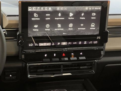 New 2026 GMC Hummer EV 4x4 Crew Cab image 20