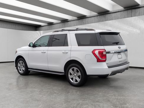 Used 2020 Ford Expedition XLT w/ Equipment Group 202A AWD/4WD image 5