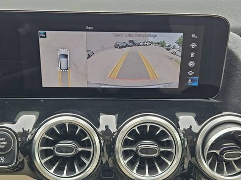 Certified 2023 Mercedes-Benz GLA 250 4MATIC image 11
