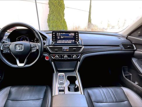Used 2021 Honda Accord Touring image 15