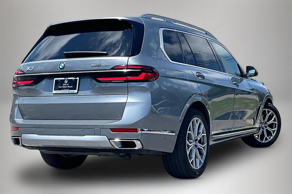 Used 2026 BMW X7 xDrive40i AWD/4WD image 4