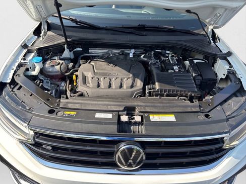 Used 2022 Volkswagen Tiguan SE R-Line FWD image 15