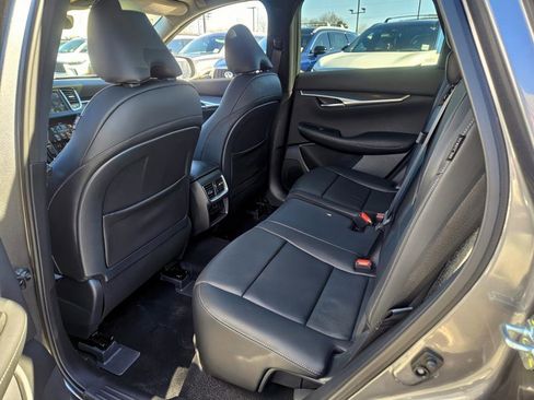New 2025 INFINITI QX50 Luxe image 9
