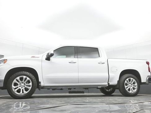 Used 2023 Chevrolet Silverado 1500 LTZ w/ LTZ Convenience Package II AWD/4WD image 45