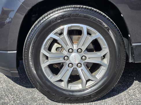 Used 2016 GMC Acadia SLT FWD image 13