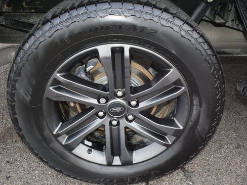 Used 2023 Ford F150 Lariat w/ Equipment Group 502A High image 59