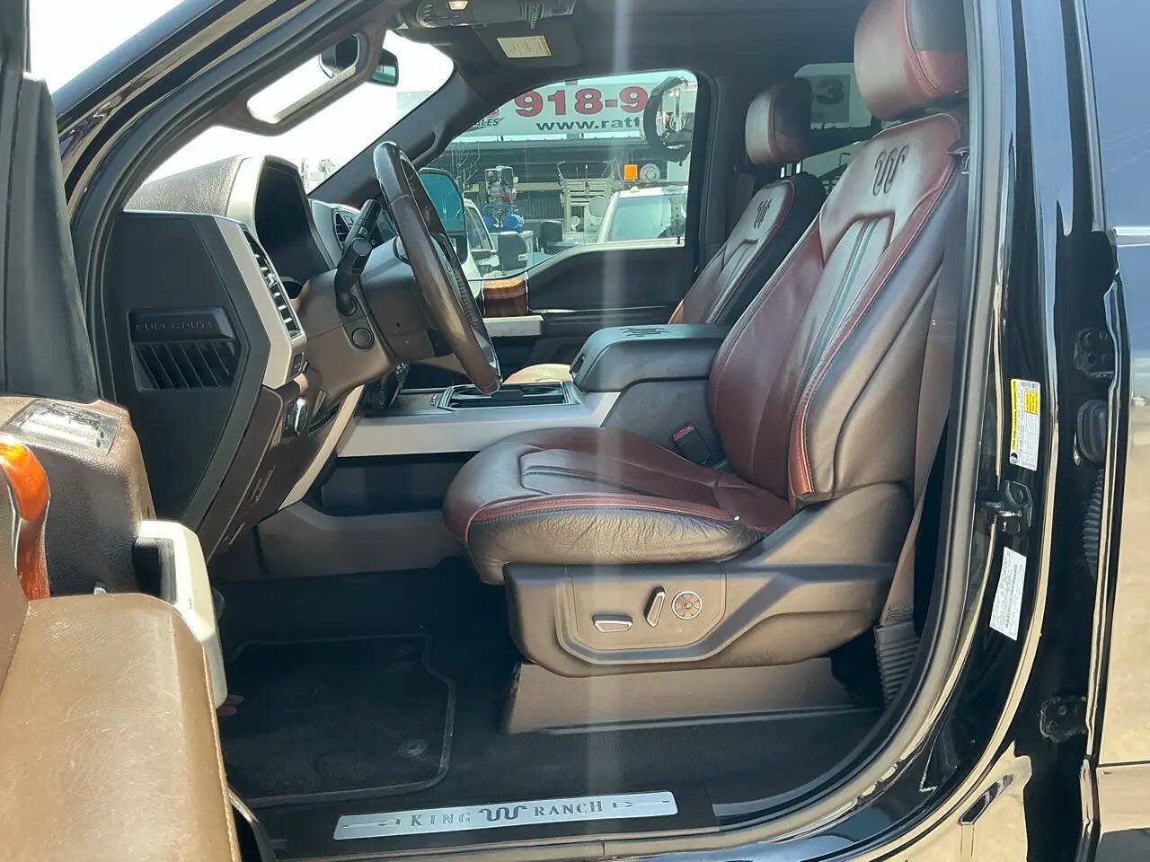 Used 2020 Ford F350 King Ranch w/ King Ranch Ultimate Package AWD/4WD image 16