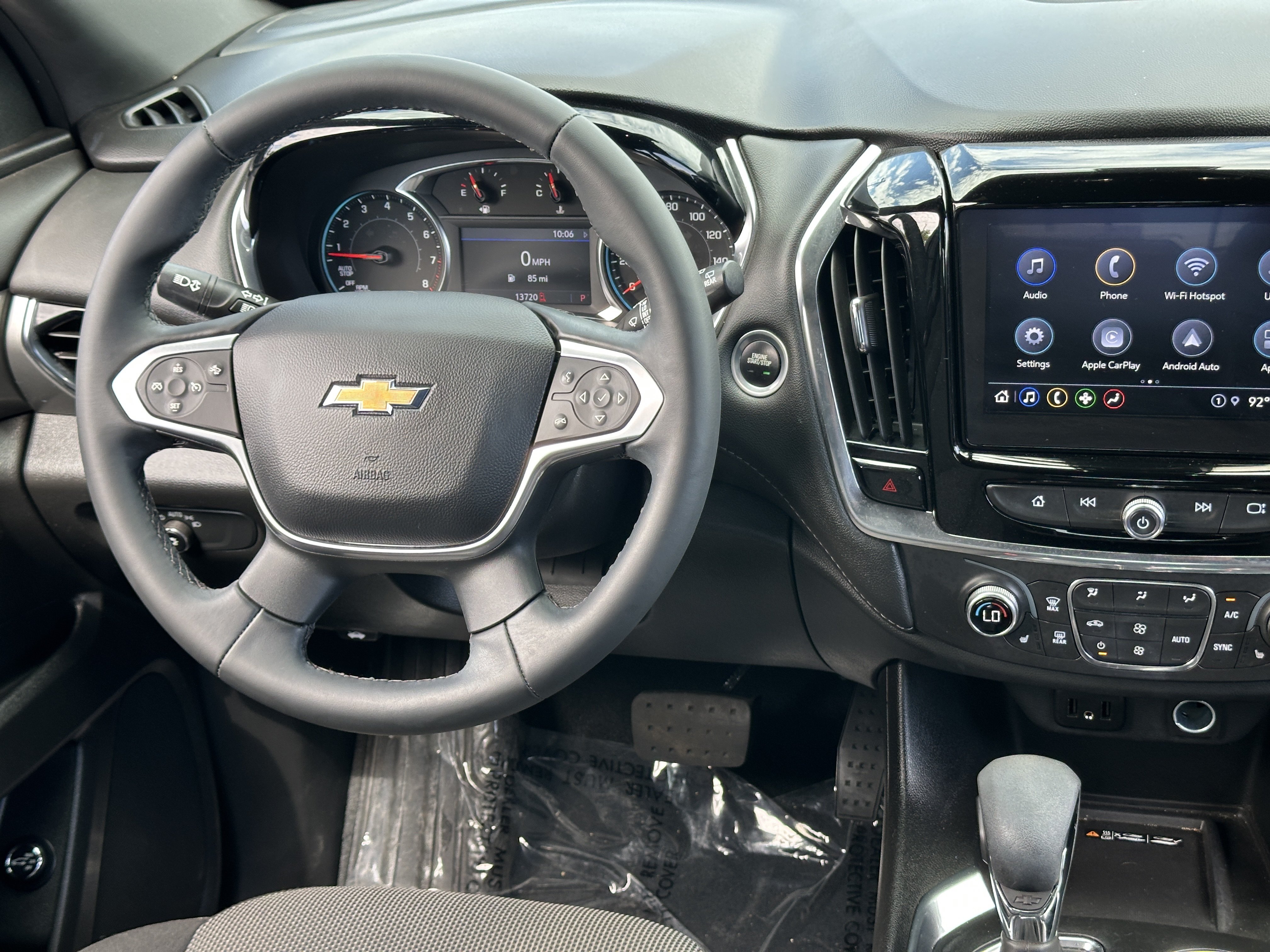 Used 2023 Chevrolet Traverse LT FWD image 13