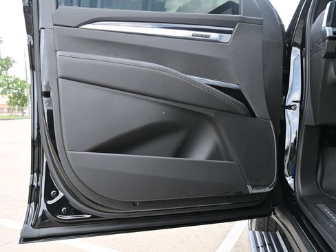Certified 2026 Cadillac Escalade Sport w/ Touring Package AWD/4WD image 21