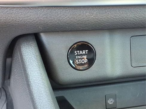 Used 2026 Nissan Rogue SL AWD/4WD image 12