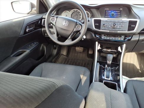 Used 2016 Honda Accord LX image 4