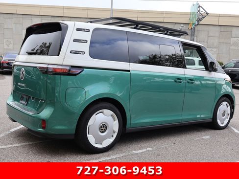 Used 2025 Volkswagen ID. Buzz 1st Edition image 10