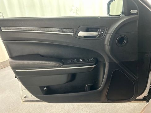 Used 2023 Chrysler 300 Touring L w/ Popular Equipment Group image 22