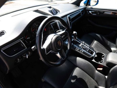 Used 2017 Porsche Macan image 9