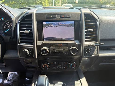 Used 2019 Ford F150 XLT w/ Equipment Group 302A Luxury AWD/4WD image 32