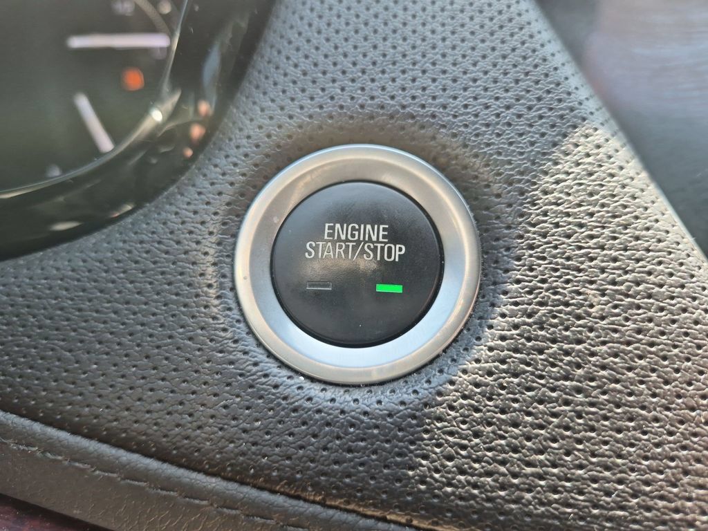 Used 2019 Cadillac XT5 Luxury FWD image 26