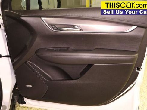 Used 2021 Cadillac XT6 Luxury image 42