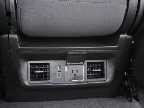 Used 2023 Chevrolet Silverado 1500 LT RWD image 28