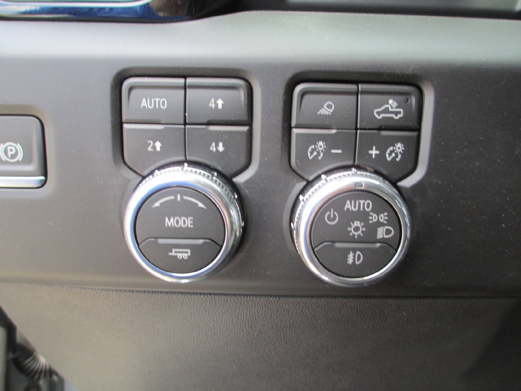 New 2026 GMC Sierra 1500 AT4 w/ AT4 Premium Package AWD/4WD image 18