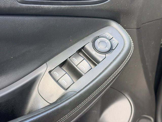 Used 2021 Buick Encore GX Preferred w/ Cold Weather Comfort Package FWD image 19