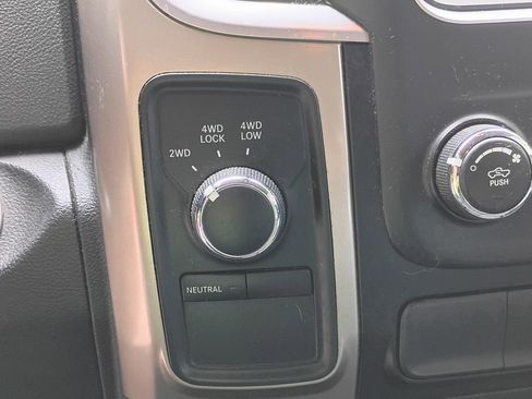 Used 2013 RAM 1500 Classic SLT AWD/4WD image 15