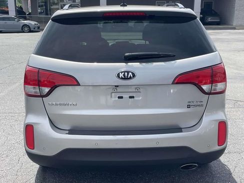 Used 2015 Kia Sorento EX w/ EX V6 Touring Package FWD image 5